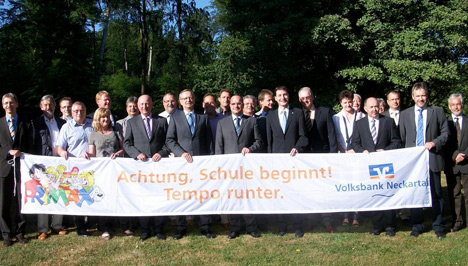 wpid-468Volksbank-sorgt-sich-um-ABC-Schuetzen-2011-05-27-19-48.jpg