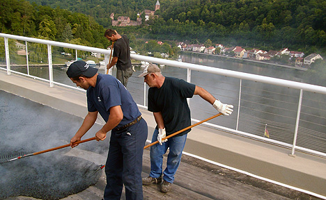 wpid-Bruecke-vorerst-nur-fuer-Radfahrer-und-Wanderer-2011-06-7-17-12.jpg