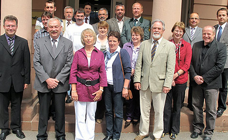 wpid-468Abschiede-und-Ehrungen-im-Landratsamt-2011-07-27-22-55.jpg