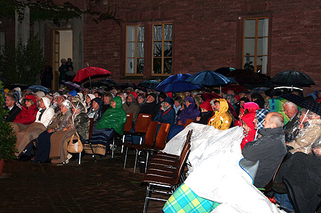 wpid-468pWasserfestes-Publikum-in-Waldleiningen-2011-07-31-21-38.jpg