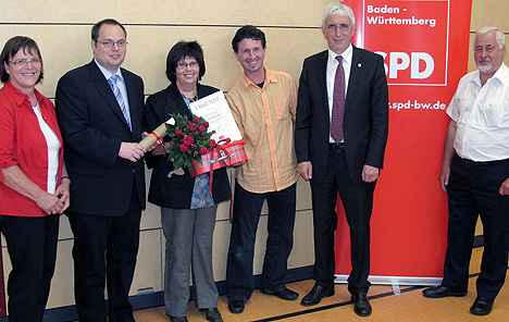 wpid-468SPD-ehrt-Parteibuero-Mitarbeiterin-2011-08-2-22-441.jpg