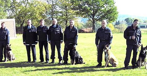 Polizeihunde voll einsatzfaehig