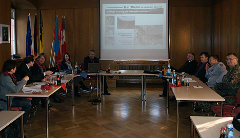 Gruene wollen Bundeswehr GEmeinden helfen