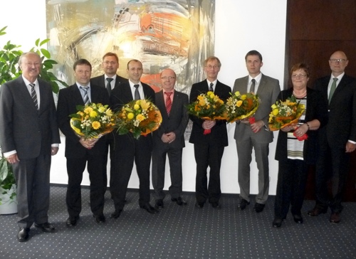 Sparkasse ehrt Mitarbeiter