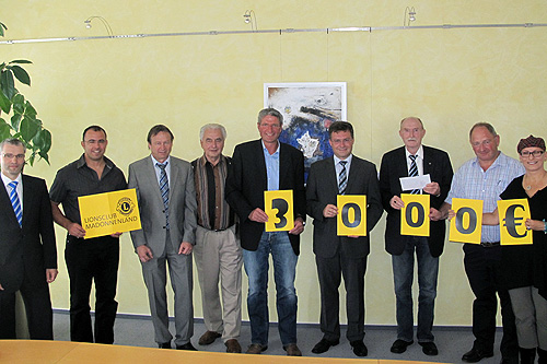 Lions-helfen-Kinderhospizdienst.jpg Lions helfen Kinderhospizdienst