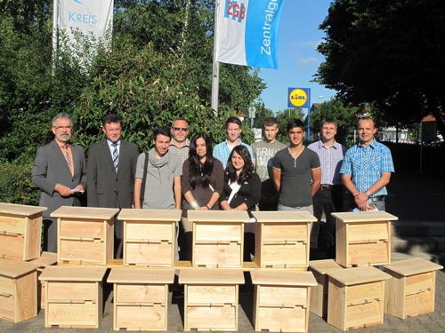 Uebergabe Mauerseglerkasten