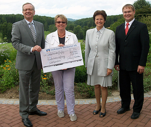 Volksbank unterstuetzt Waldpiraten