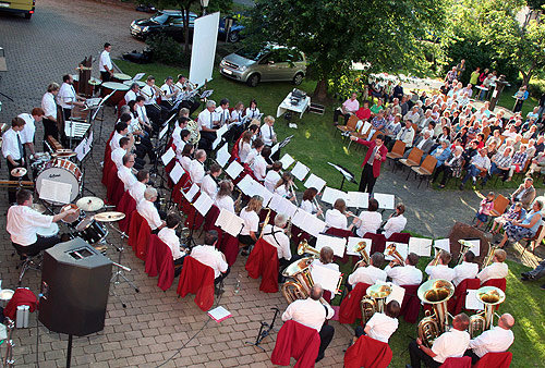 XXL-Schlosskonzert-Bestuhlung.jpg XXL Schlosskonzert Bestuhlung