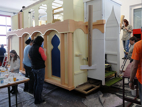 500 1Fasching 13 Haidebow Pressefoto bauen