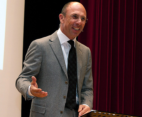 500 JoergLoehr050313005a