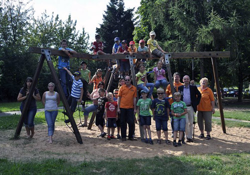 Kinderexperten besuchen Spielplaetze