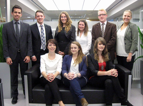 Volksbank Mitarbeiter runden ab