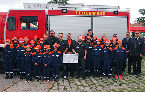 500 Spendenuebergabe Jugendfeuerwehr Waldbrunn