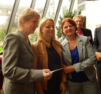 2014-10-01 Dorothee Schlegel, Verena Bentele, Annette Sawade, MdB.jpg 2014 10 01 Dorothee Schlegel Verena Bentele Annette Sawade MdB