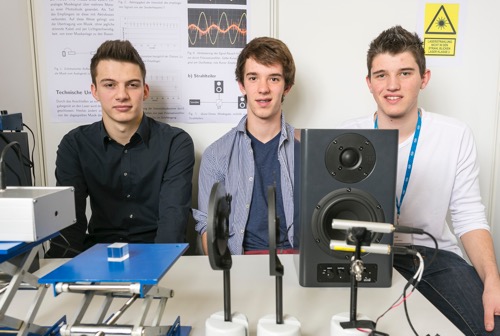 _AX_6878.jpg AX 6878