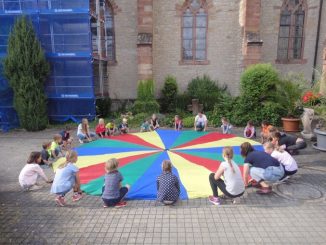 Seckach: Ferienkinder bauen "Minitonis" » NOKZEIT