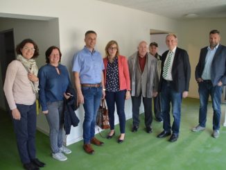 MdB Warken besucht Mehrgenerationenhaus » NOKZEIT