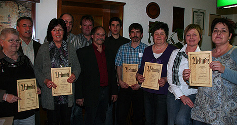 Stuetzen des VfR Scheidental geehrt