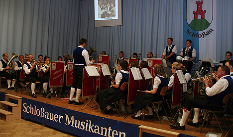 wpid-468Schlossauer-Musikanten-gehen-neue-Wege-2011-04-25-21-551.jpg