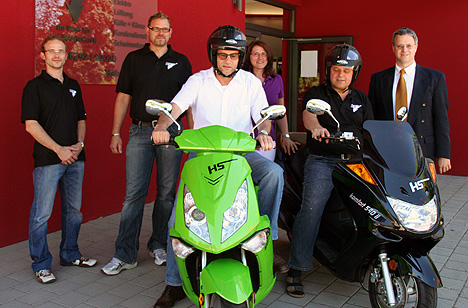 wpid-468MdL-Peter-Hauk-testet-E-Roller-2011-05-16-23-44.jpg