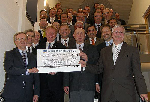 Volksbank uebergibt 66000 Euro