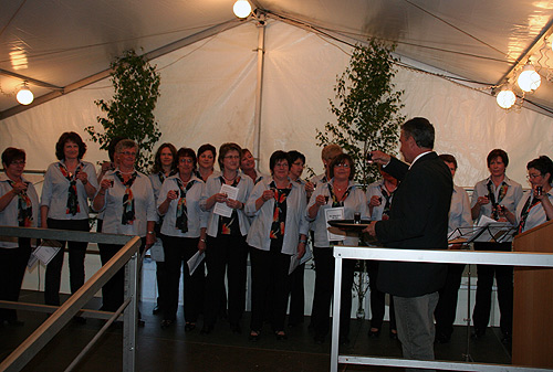 Der Jubelchor zeigt sein Koennen