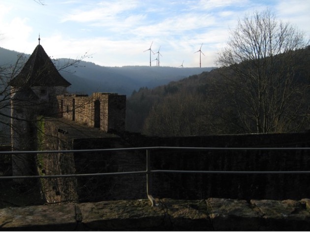 Hirschhorn Schloss WEA mehr kontrast und Schild V2