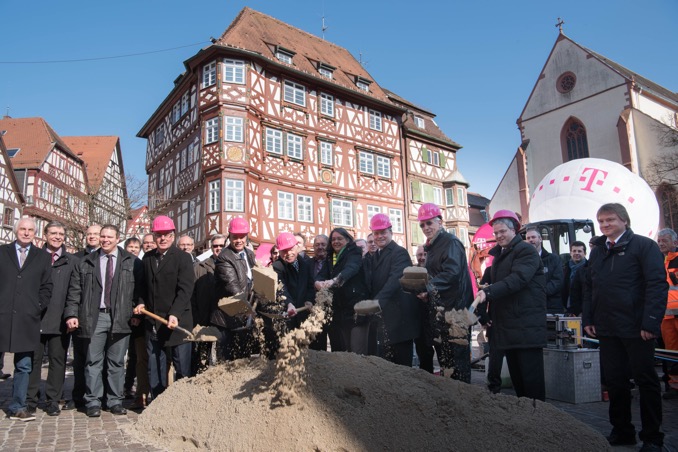 01 Spatenstich Ausbau Internet NOK