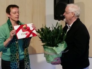 Abschied Gerd Teßmer JHV 2016.jpg