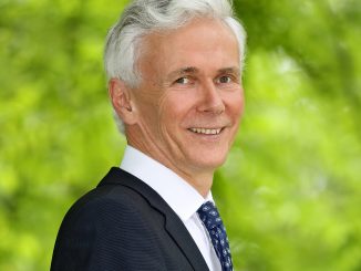 2014 05 22; evangelische landeskirche in baden; landesbischof prof. dr. jochen cornelius bundschuh; portraitaufnahme