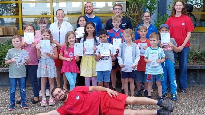 F9BCFB7F E283 4044 B334 1239206C8BAE