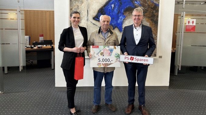 C3A99BB3 B24F 437A 8BCC 85D194D7DDB4