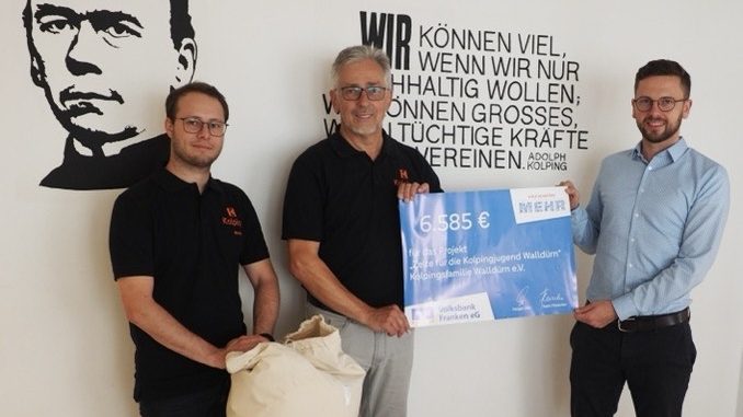 735E84CD 2D15 462C 9F08 7F6C63A56B16