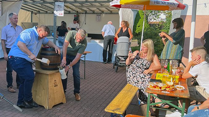 KP Fassanstich BM Haas.jpg