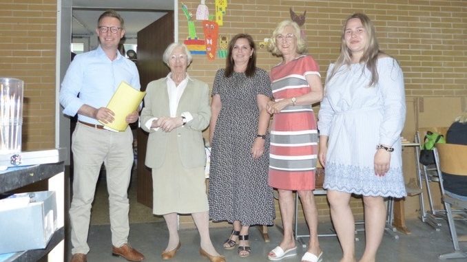 F1195E98 86FF 43B3 91CC 4AD13427DE4F