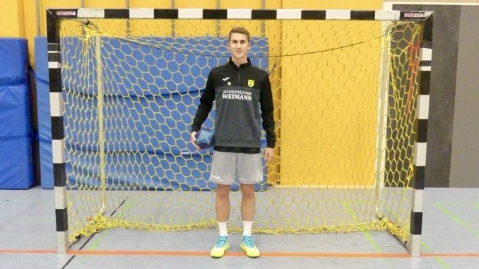 77C00C77 7DD0 46D4 966A BF397685BE04