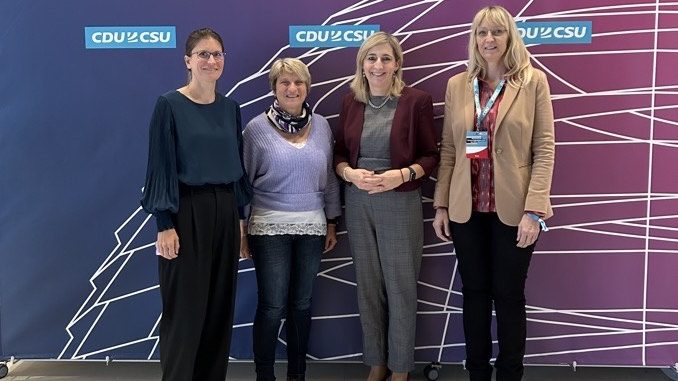 84C5A728-D43B-4525-989D-5CB9C3A81600 84c5a728 d43b 4525 989d 5cb9c3a81600