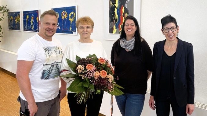 EFCAC484 4CD2 422D 99A6 096C061CE3F7