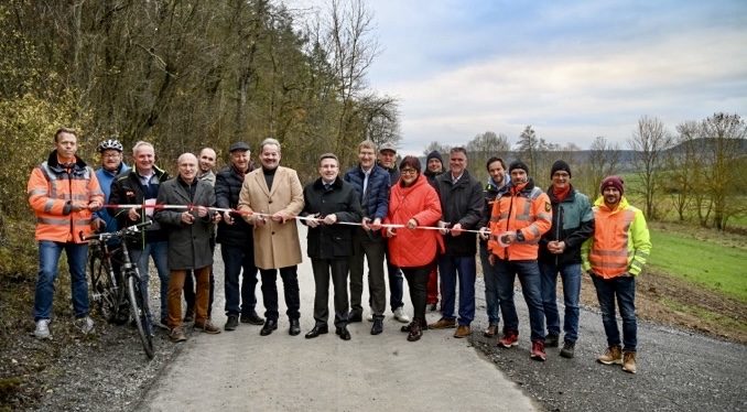 93BBCE73 F704 41F0 8CE4 2024FBEA93CB