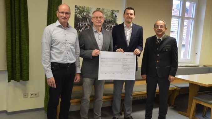 A4F1FE45 1EEE 4BB3 B7D3 7F7F2C88F383