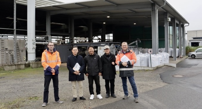 E3AC4B79 994B 4346 8718 EDD72EF8EE86