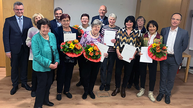 Nz 25 jahre gruene damen