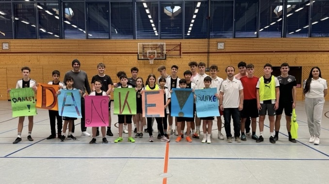 D8BD966A 69A1 4DB8 BE89 C2E5FF56C8B5