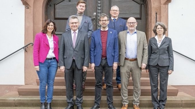 17129323095909.jpg 17129323095909.jpg