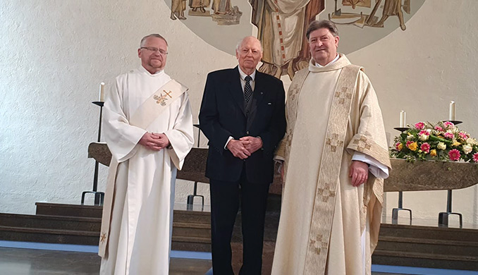 Abschied-Organist-Reber-Pfarrgemeinde-MOSE-feiert-Doppel-Jubilaeum
