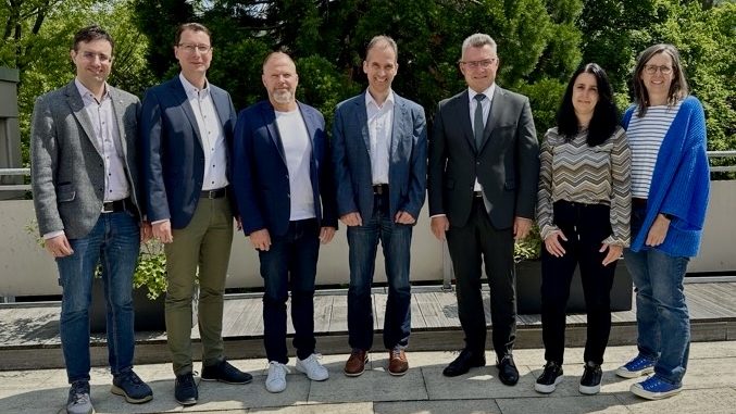 3.000 Euro für „feurig-bunte Spielzeit“