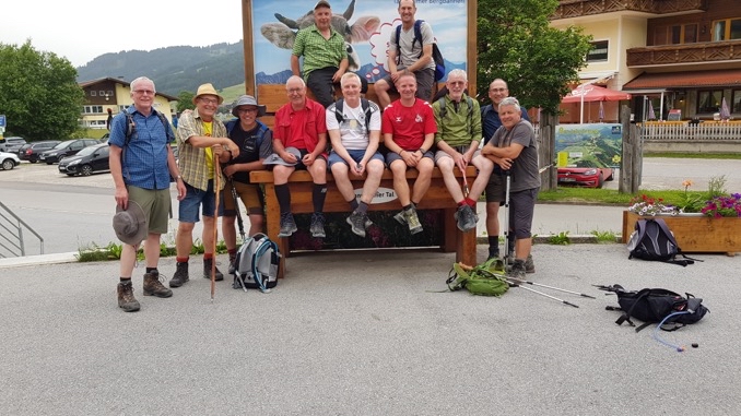 „Alte Herren“ bewältigen 5.000 Höhenmeter