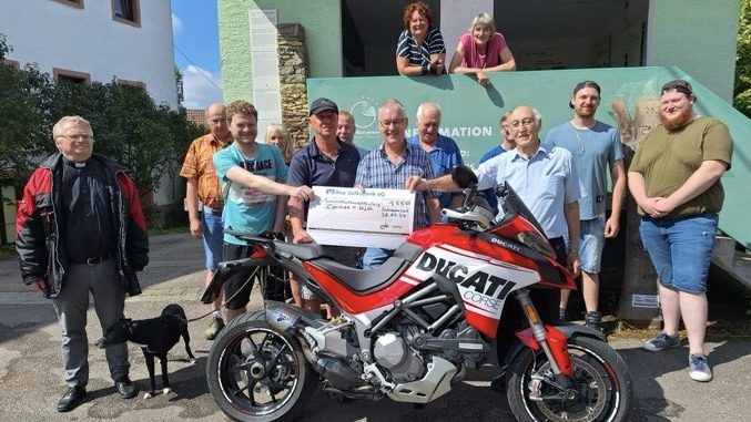 1.550 Euro für KjG und Caritas