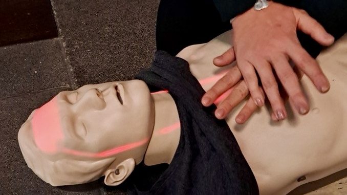 Vier Jugendliche intensiv geschult