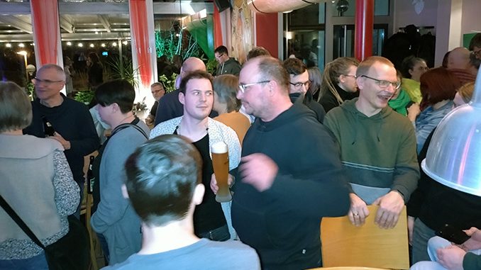 Volle Hütte beim grünen Wahlkampfauftakt